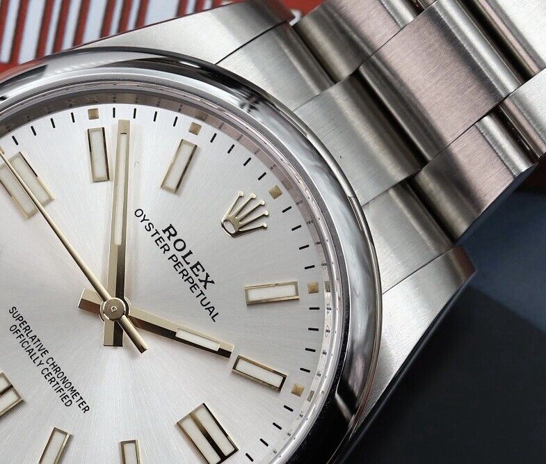 Rolex Oyster Perpetual 41 OP41 Silver Dial 124300 – 2023